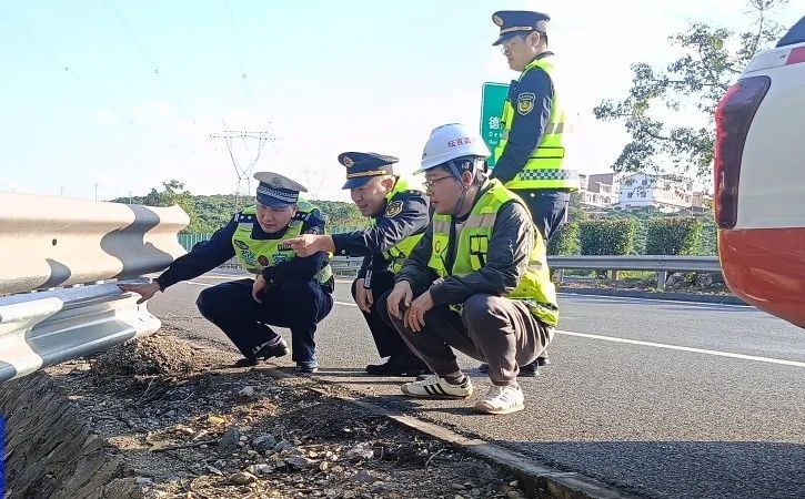 备战春运！百色交警在行动~ 交通安全,春运,交警,安全